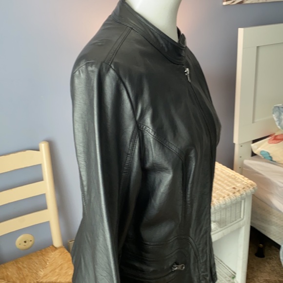 Mossimo jacket - Picture 2 of 3